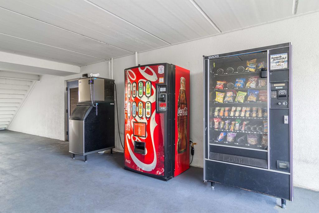 Motel 6 Waycross Exterior photo